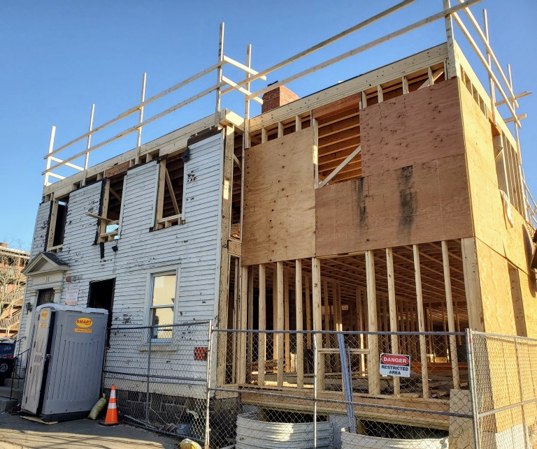 25 Lynde St. house reconstruction